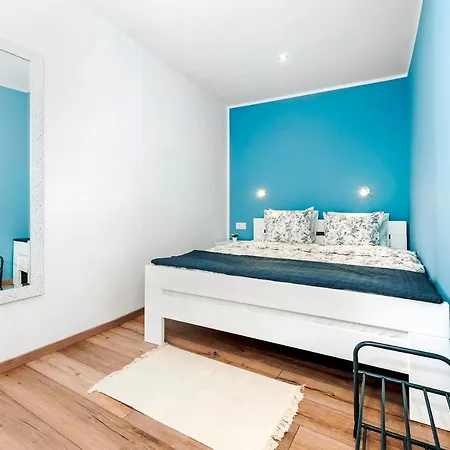 Otto Cozy Sea View Apartment-parking Included * רוביני